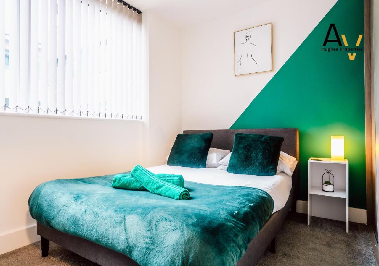 Modern Two-Bedroom Apartment - Central Location, Free Wi-Fi, Ideal For Long Stays By Av Hughes Properties Милтон-Кейнс Экстерьер фото