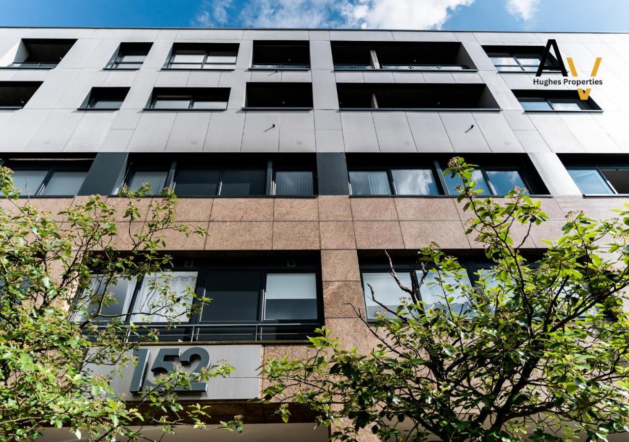 Modern Two-Bedroom Apartment - Central Location, Free Wi-Fi, Ideal For Long Stays By Av Hughes Properties Милтон-Кейнс Экстерьер фото